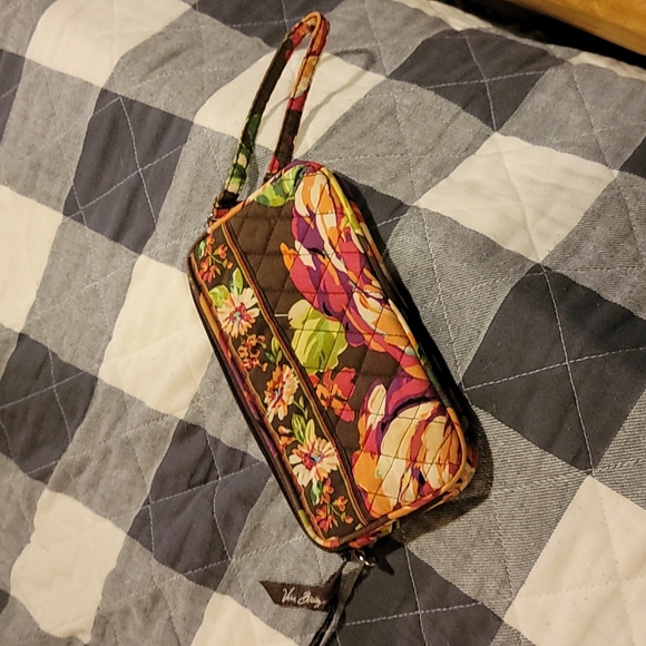 Vera Bradley Handbags - Vera Bradley clutch 4 for $20